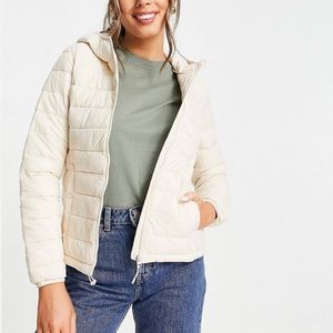 Pull & Bear Lightweight Puff Padded Hooded Jacket in Cream White Size Small